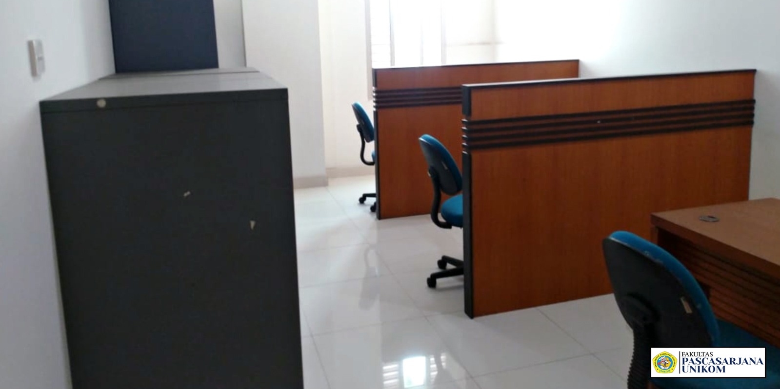 RUANG KERJA MAHASISWA O2 COMPRESS